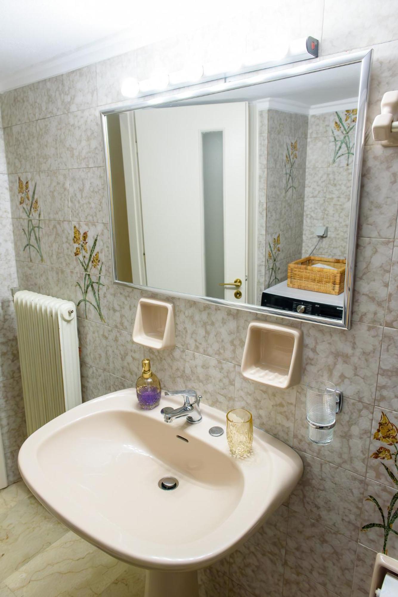 Joanna'S City Centre Apartment 特里波利斯 外观 照片